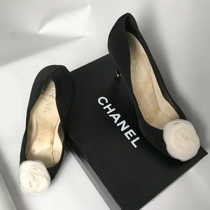 CHANEL  pumps